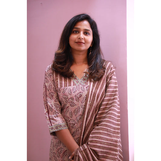 Marron Ethnic Chudi set