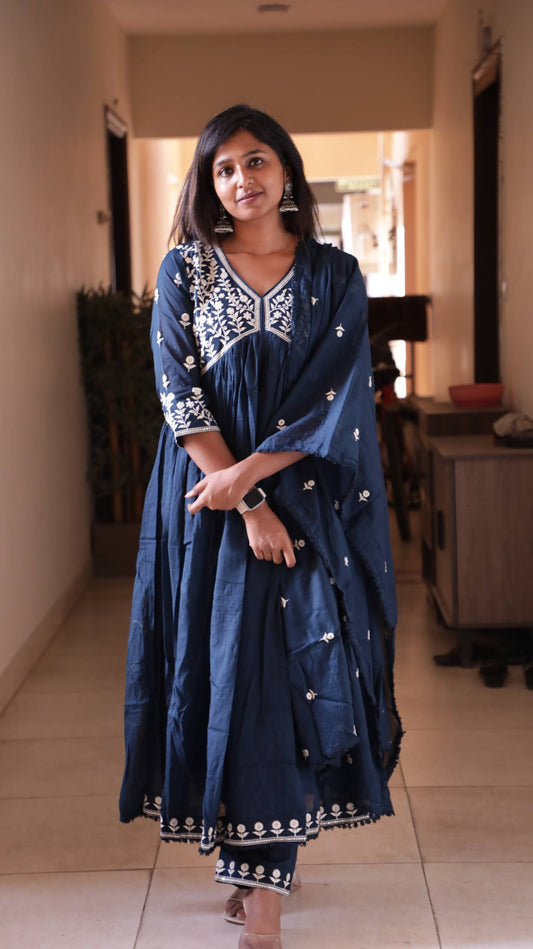 Deep blue Alia cut