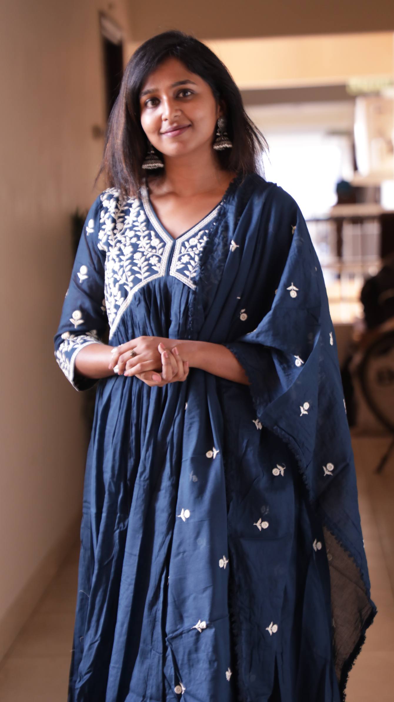 Deep blue Alia cut