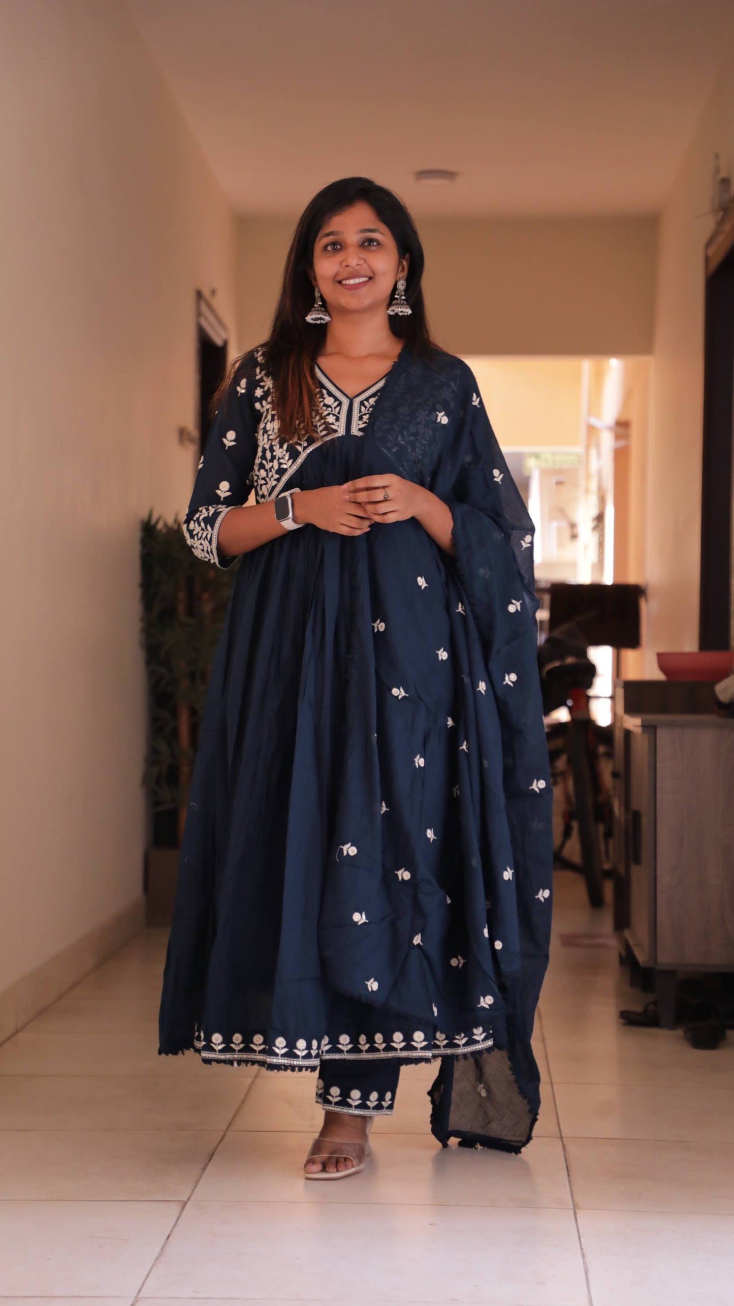 Deep blue Alia cut