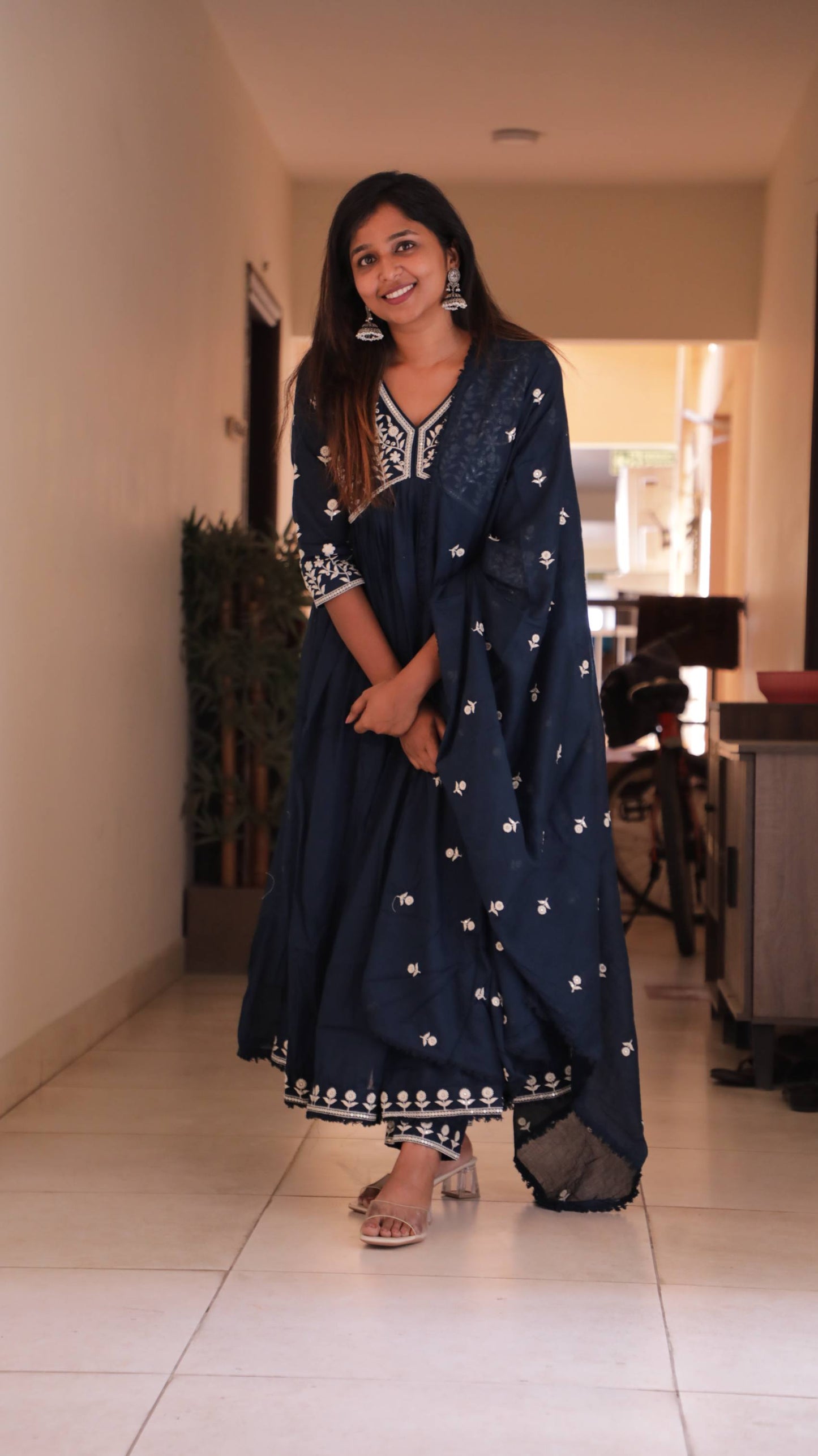 Deep blue Alia cut